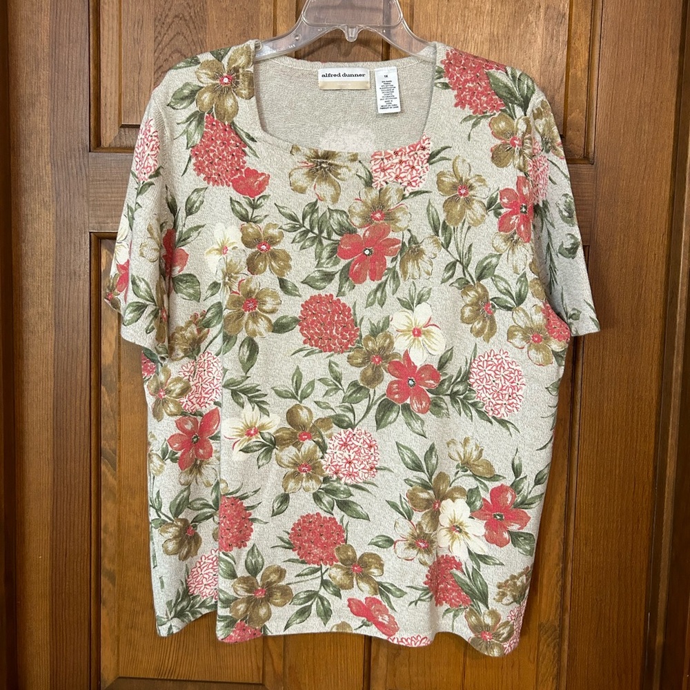 Floral, knit, short sleeve top by Alfred Dunner
